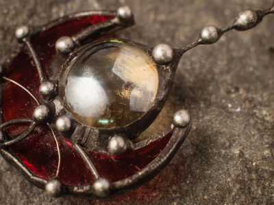 Stain Glass Red Brooch, vintage brooch, wine pin, pin up jewelry, red art glass, steampunk brooch, garnet brooch $24.00