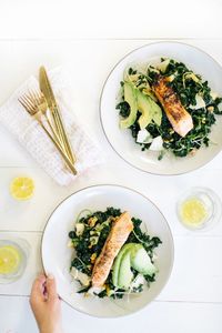 This salmon and kale salad packs all your superfoods into one majorly delicious lunch!
