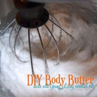 DIY Body Butter with Essential Oils! #essentialoils #oilyfamilies #yleo